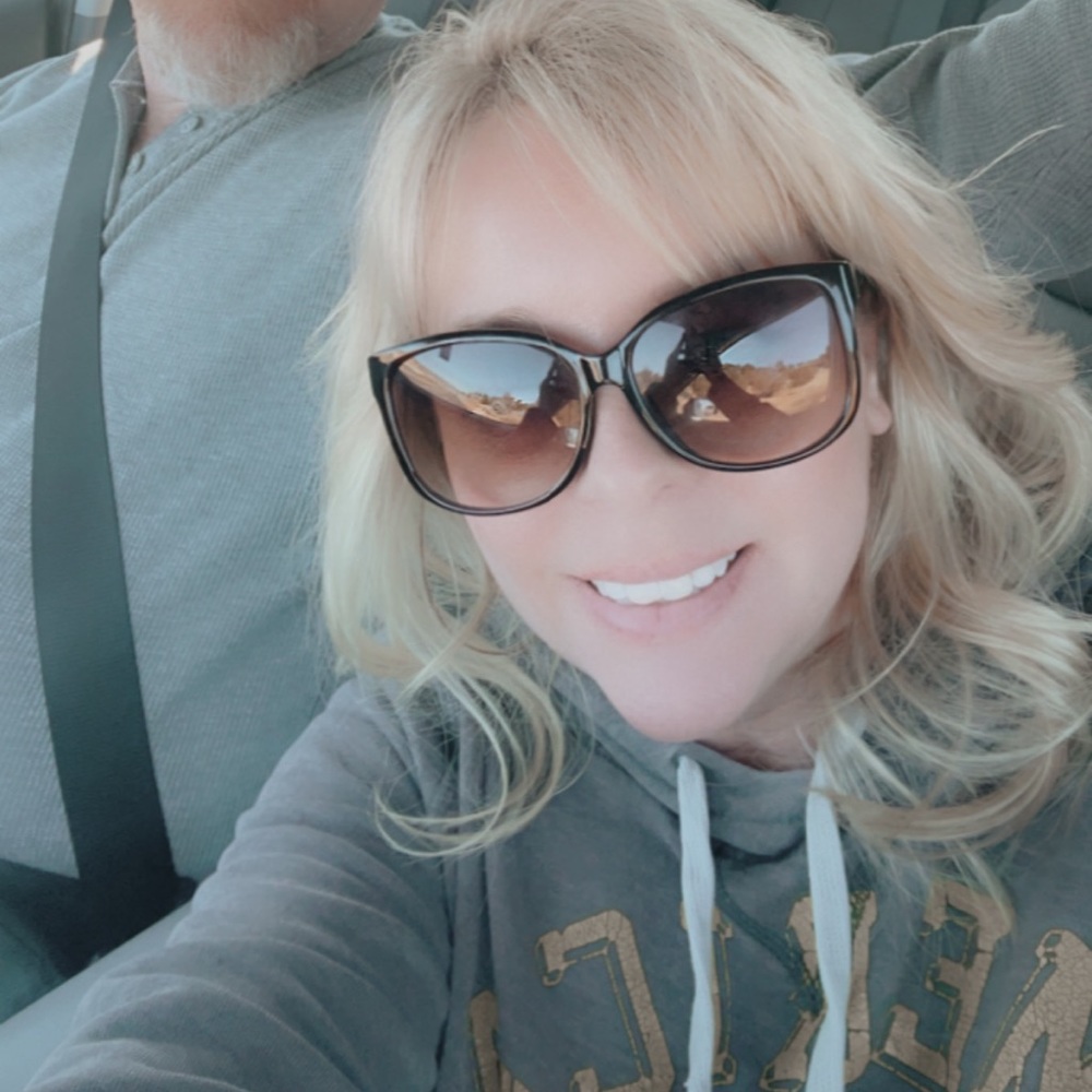 Meet your Posher, Shelly